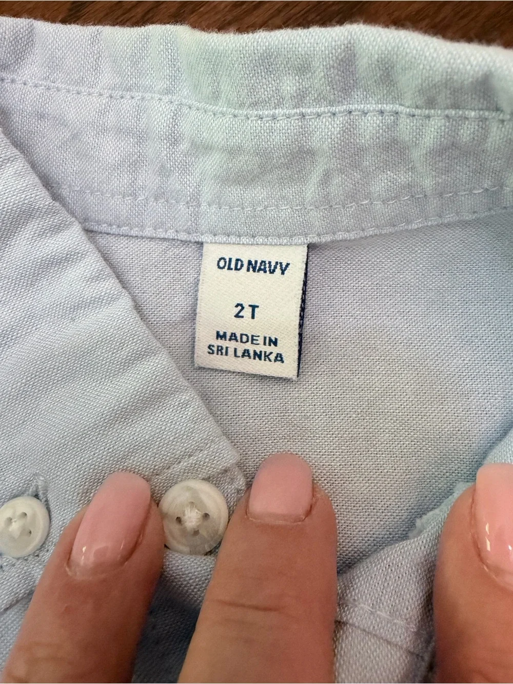 Old Navy Toddler Button-Up Shirt Bundle Size 2T – White & Light Blue
